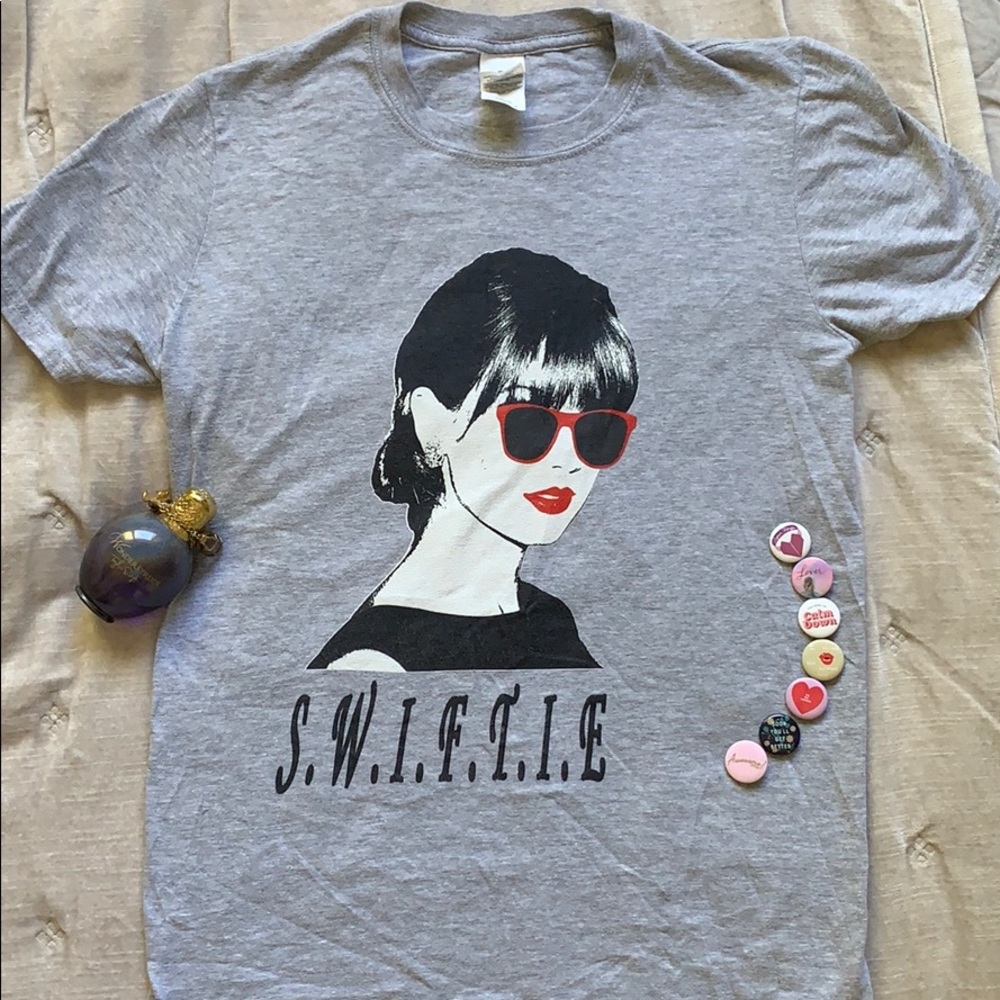 Taylor Swift Shirt :) - Picture 4 of 4